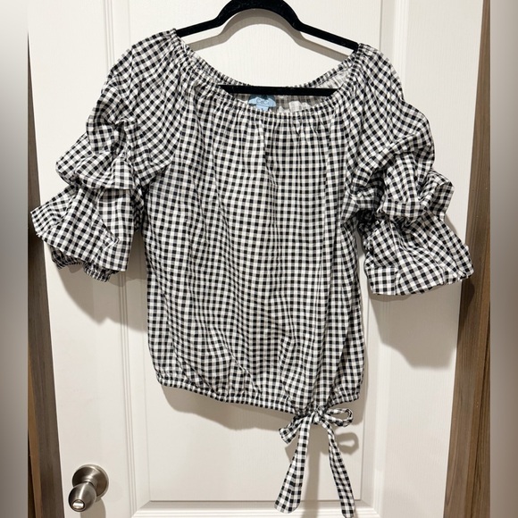 CeCe Tops - CeCe Women’s Top Medium
